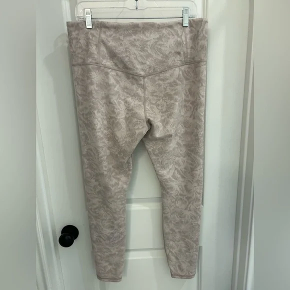 Athleta Elation Textured Tight - Picture 8 of 14